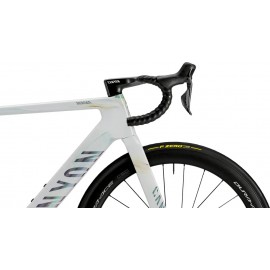 2025 Canyon Aeroad CFR Tensor Road Bike