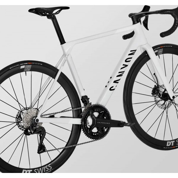 2025 Canyon Ultimate CF SLX 8 Di2 Road Bike