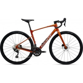 2025 Giant Revolt Advanced 2 Gravel Bike