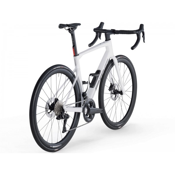 2026 BMC Roadmachine 01 FOUR Road Bike