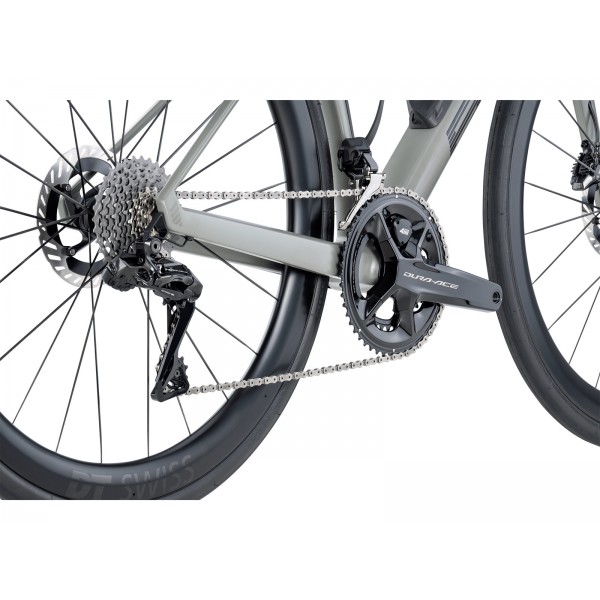 2026 BMC Roadmachine 01 TWO Road Bike