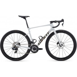 2026 Giant Defy Advanced Pro 1 Road Bike