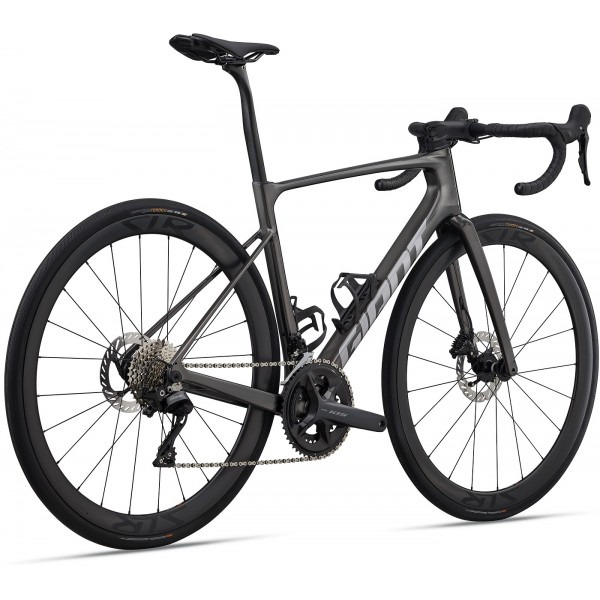 2026 Giant Defy Advanced Pro 2 Road Bike