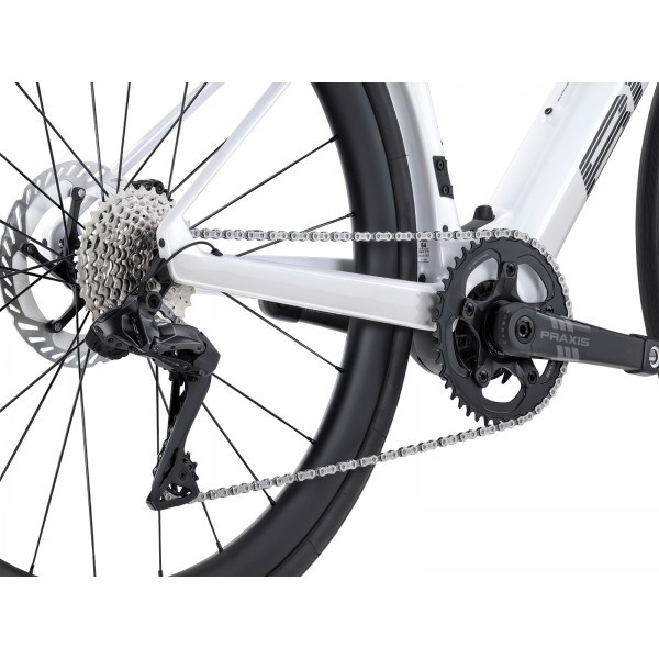 2026 BMC Roadmachine 01 AMP ONE Electric Road Bike